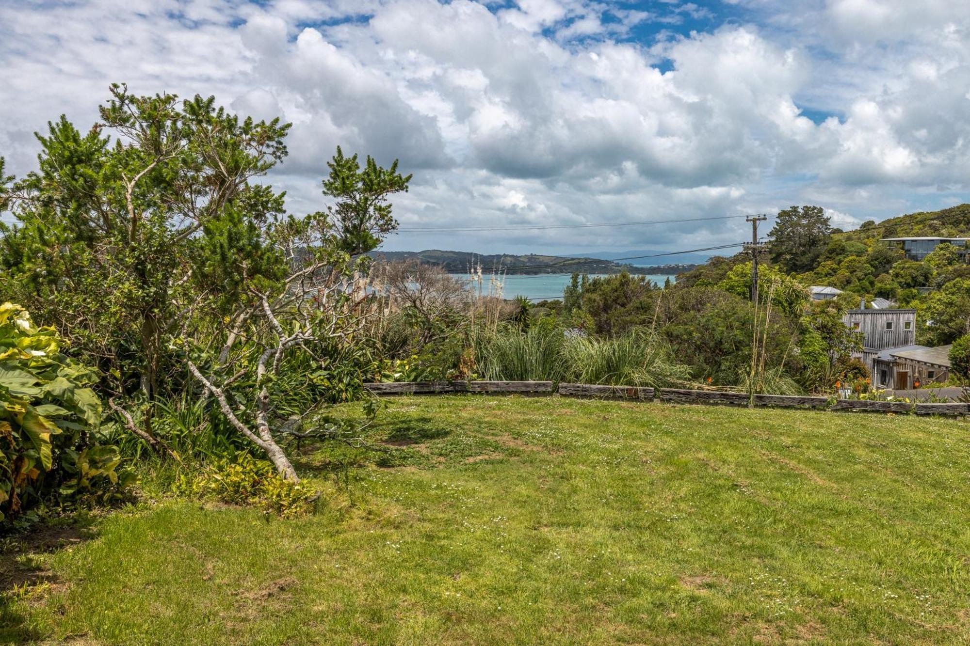 Church Bay Views - Stay Waiheke Oneroa Exterior photo